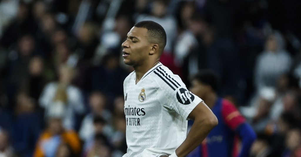 Mbappe, Kylian Mbappe, Real Madrid thua Barcelona 0-4